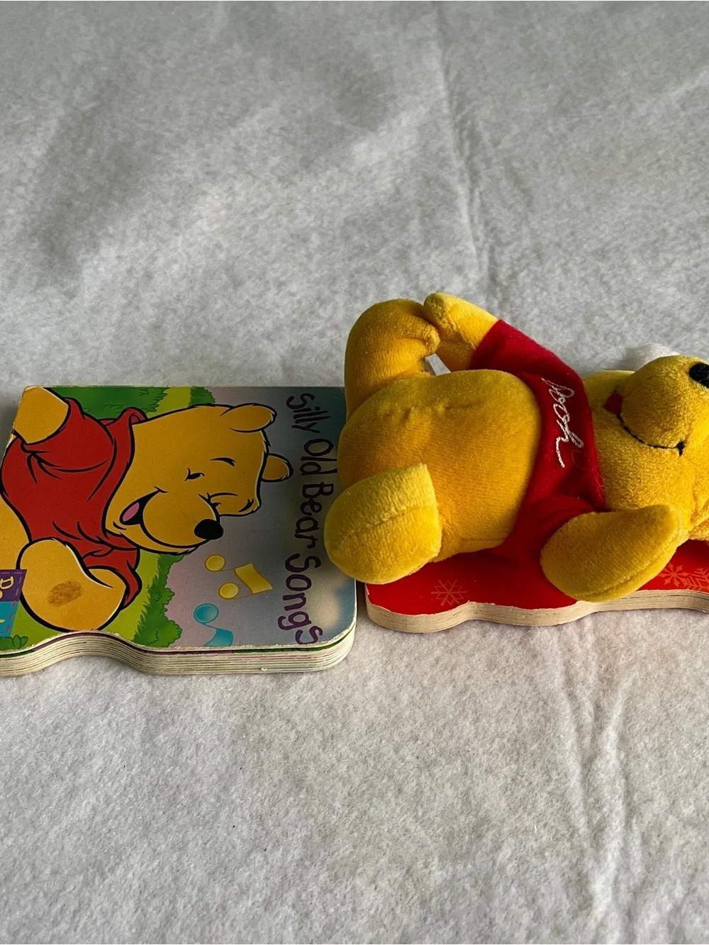Winnie Pooh Books Set 2 Christmas Friendly Tales 1998 Silly Old Bear Songs 1997